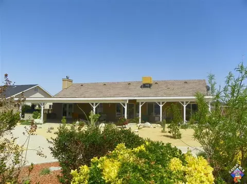 42703 W 22nd St, Lancaster, CA 93536 photo 2