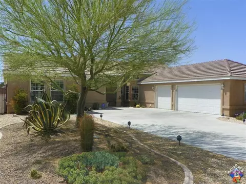 42703 W 22nd St, Lancaster, CA 93536 photo 1