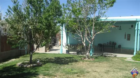 2467 Sam St, Rosamond, CA 93560 photo 3