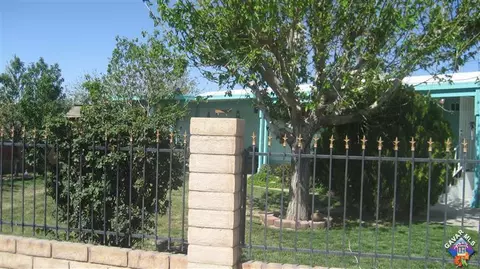 2467 Sam St, Rosamond, CA 93560 photo 1