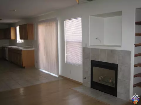 1833 Hart St, Lancaster, CA 93534 photo 6