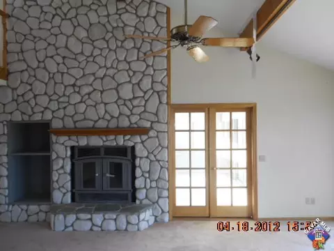 28101 Skyline Dr, Tehachapi, CA 93561 photo 2