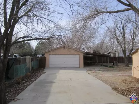 43429 7th St, Lancaster, CA 93535 photo 2