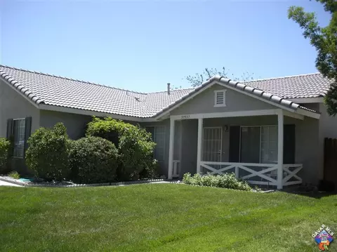 37537 Deville St, Palmdale, CA 93552 photo 2