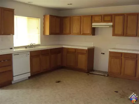 1805 E Jackman St, Lancaster, CA 93535 photo 6
