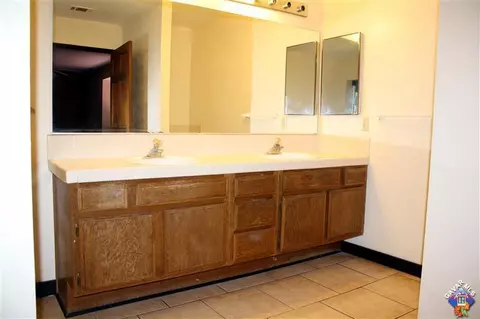 1308 Herzel Ave, Lancaster, CA 93535 photo 13