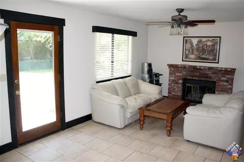 1308 Herzel Ave, Lancaster, CA 93535 photo 18