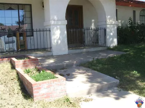 3216 Versailles Ct, Lancaster, CA 93536 photo 8