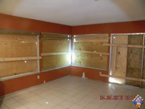 1114 Caperton St, Lancaster, CA 93535 photo 5