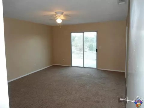 39402 169th St, Palmdale, CA 93591 photo 14