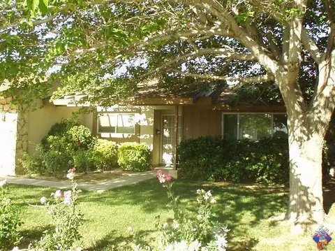 45702 Fig Ave, Lancaster, CA 93534 photo 2