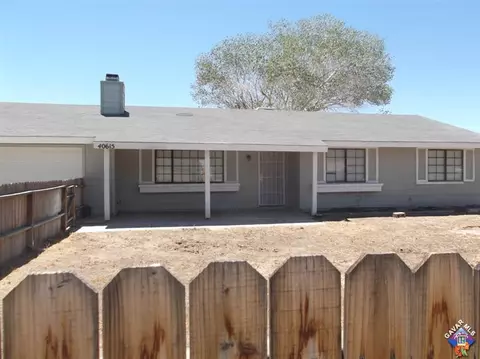 40615 152nd St, Lake Los Angeles, CA 93535 photo 1