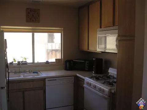 37022 29th Pl E, Palmdale, CA 93550 photo 3