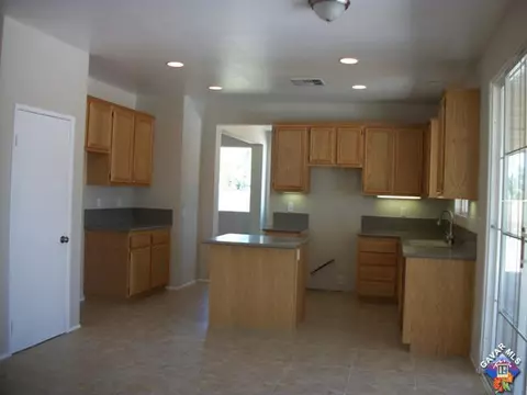 45926 Barham Ave, Lancaster, CA 93534 photo 7