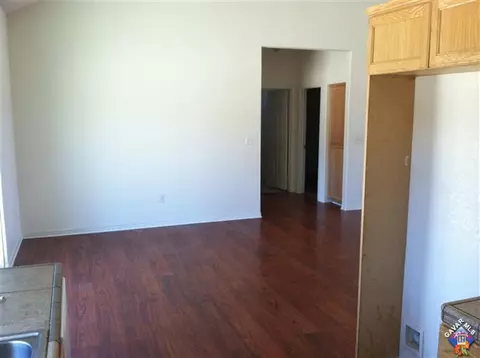 308 Lightcap St, Lancaster, CA 93535 photo 2