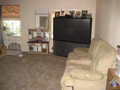 6073 Goss Rd, Phelan, CA 92371 photo 4