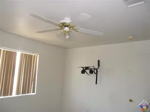 39237 W 10th St #E, Palmdale, CA 93551 photo 11