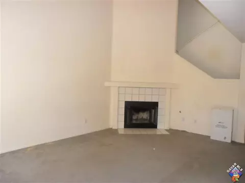 39237 W 10th St #E, Palmdale, CA 93551 photo 4