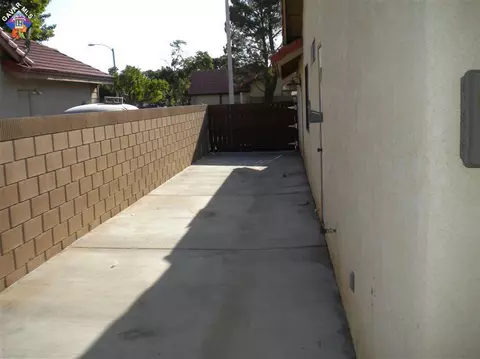 43360 11th St, Lancaster, CA 93535 photo 5