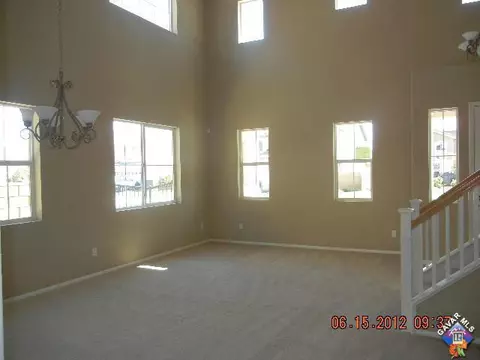 43927 Danya Ln, Lancaster, CA 93536 photo 2