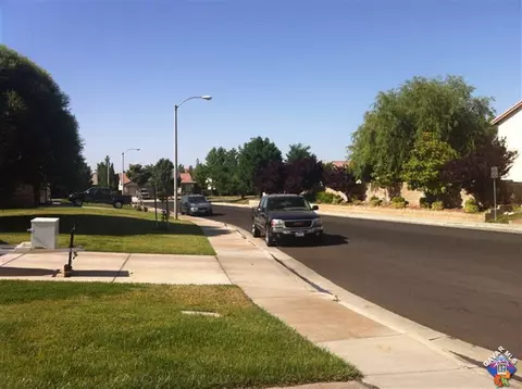 45920 Barham Ave, Lancaster, CA 93534 photo 5