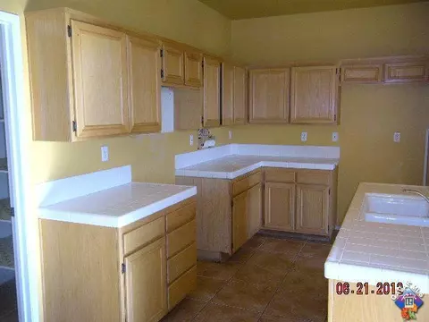 37447 E 56th St, Palmdale, CA 93552 photo 4