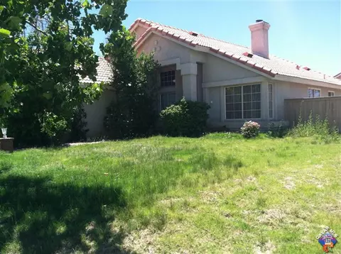 37141 57th St, Palmdale, CA 93552 photo 3