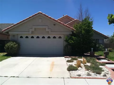 37141 57th St, Palmdale, CA 93552 photo 1