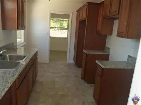 45446 Fig Ave, Lancaster, CA 93534 photo 3