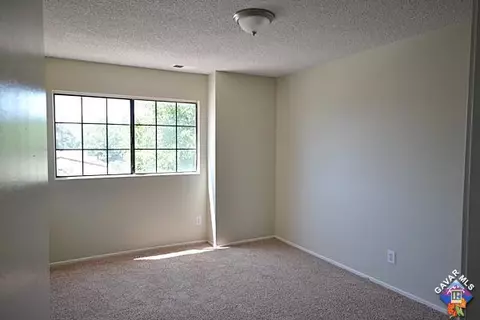 639 E Kettering St, Lancaster, CA 93535 photo 14
