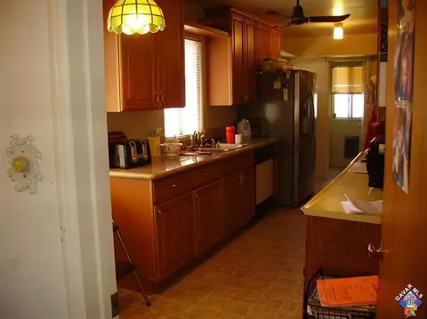 1300 W Kettering St, Lancaster, CA 93534 photo 5