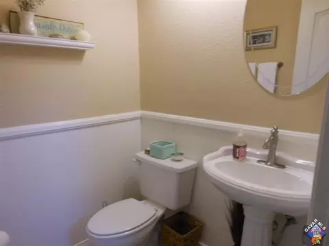 42327 Aaron Ct, Lancaster, CA 93536 photo 4