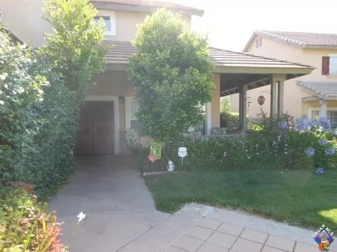 42327 Aaron Ct, Lancaster, CA 93536 photo 2