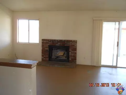 41433 159th St, Lancaster, CA 93535 photo 2