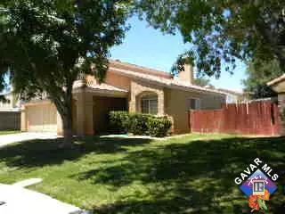 1103 E Kildare St, Lancaster, CA 93535 photo 1