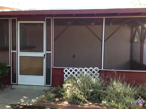 2002 Sweetbrier St, Palmdale, CA 93550 photo 8