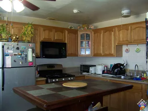 44237 Benald St, Lancaster, CA 93535 photo 8