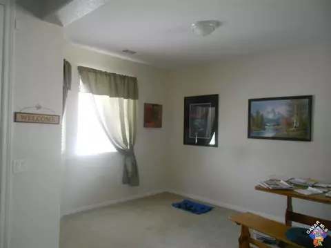 38201 Grant Dr, Palmdale, CA 93552 photo 3