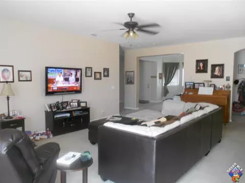38201 Grant Dr, Palmdale, CA 93552 photo 5