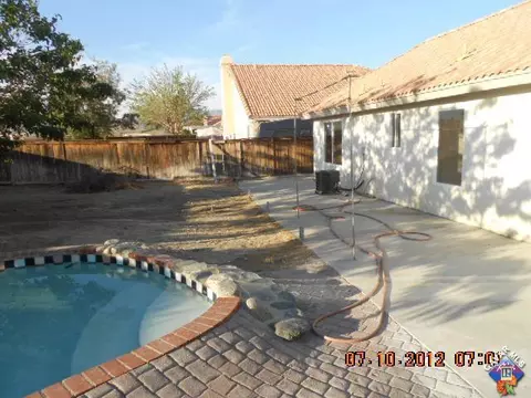 36904 57th St, Palmdale, CA 93552 photo 4