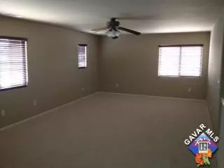 1852 Hideaway Pl, Palmdale, CA 93551 photo 6