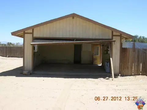 8538 E Avenue J8, Lancaster, CA 93535 photo 4