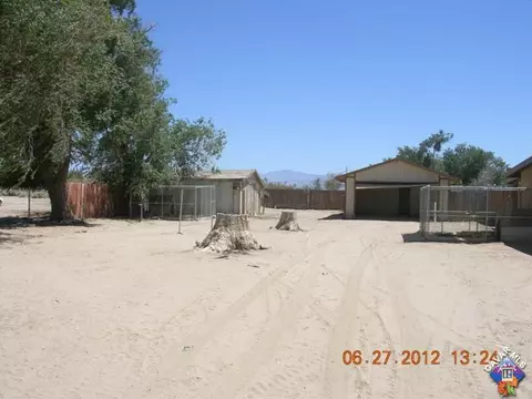 8538 E Avenue J8, Lancaster, CA 93535 photo 2