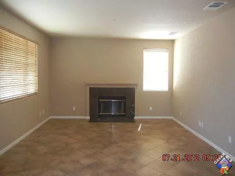 4613 Jade Ct, Lancaster, CA 93536 photo 4