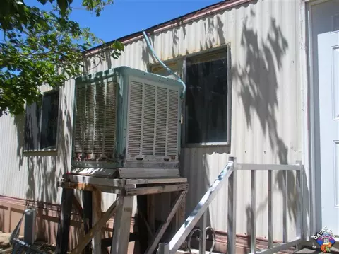 8075 Goldencrest Dr, Mojave, CA 93501 photo 9