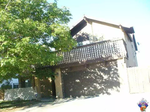 44844 Denmore Ave, Lancaster, CA 93535 photo 2