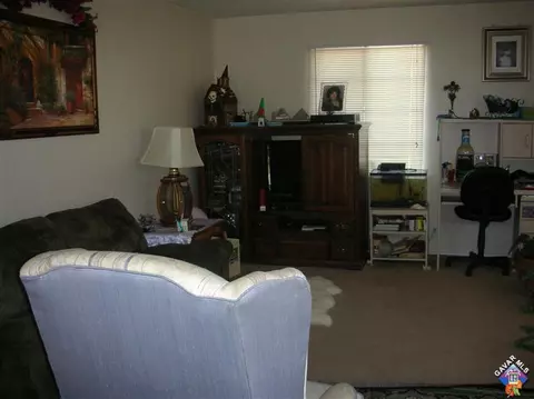 44447 12th St, Lancaster, CA 93534 photo 2