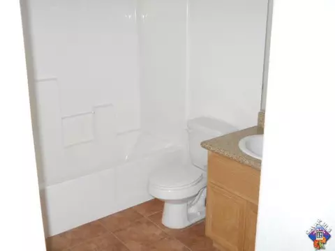 1720 E Avenue J9, Lancaster, CA 93535 photo 12