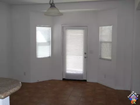 1720 E Avenue J9, Lancaster, CA 93535 photo 3