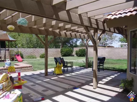 1843 Mesa Dr, Lancaster, CA 93535 photo 4